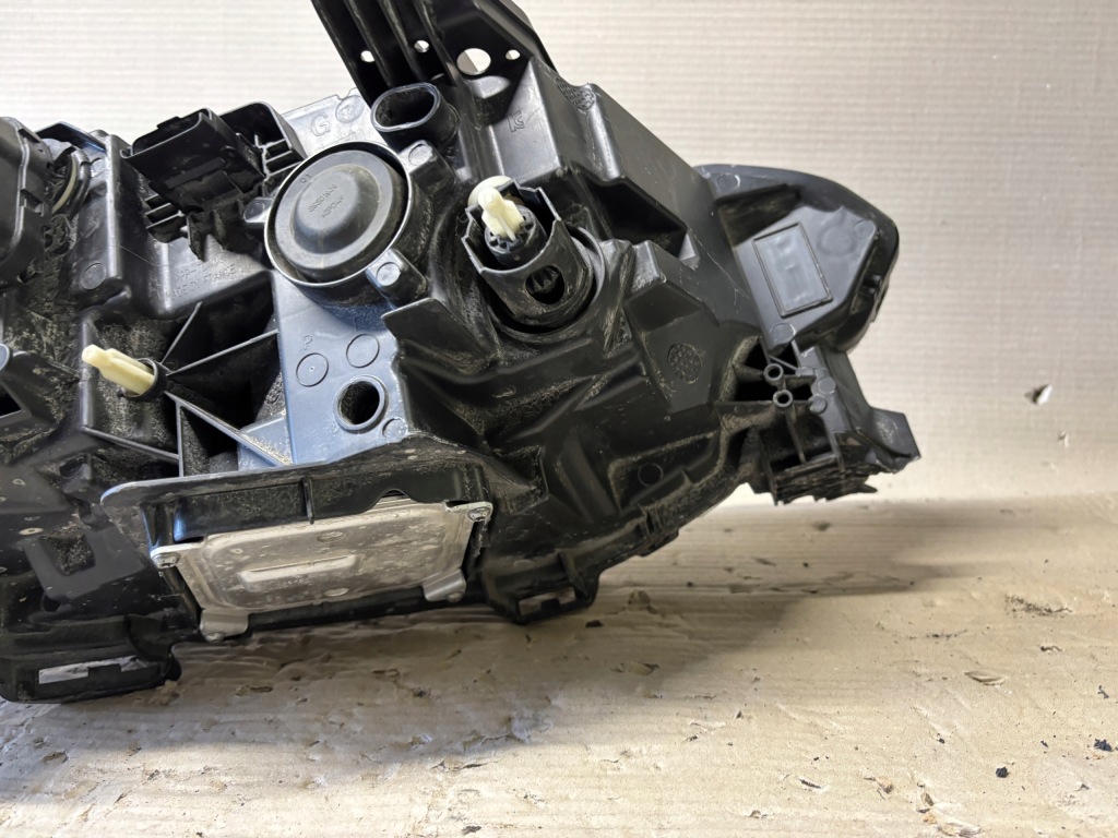 Фара передня ліва renault talisman full led 2017 рік 260606722r Київ