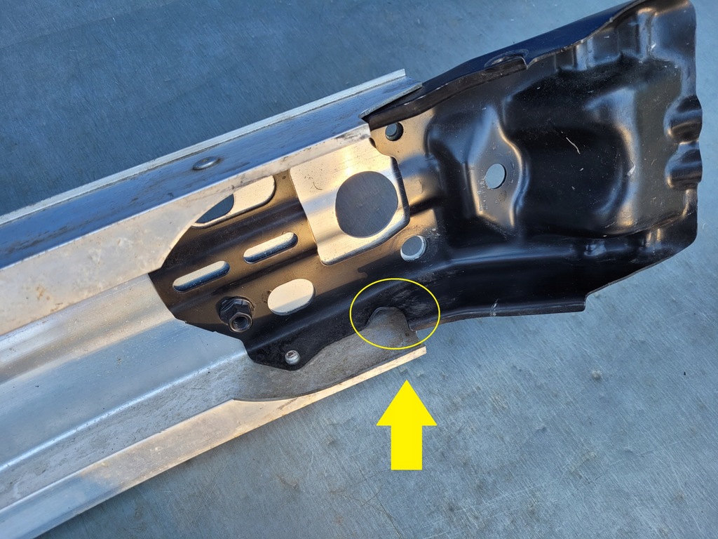 фото №9, Lexus es 2018- балка перед балка бампера нижня