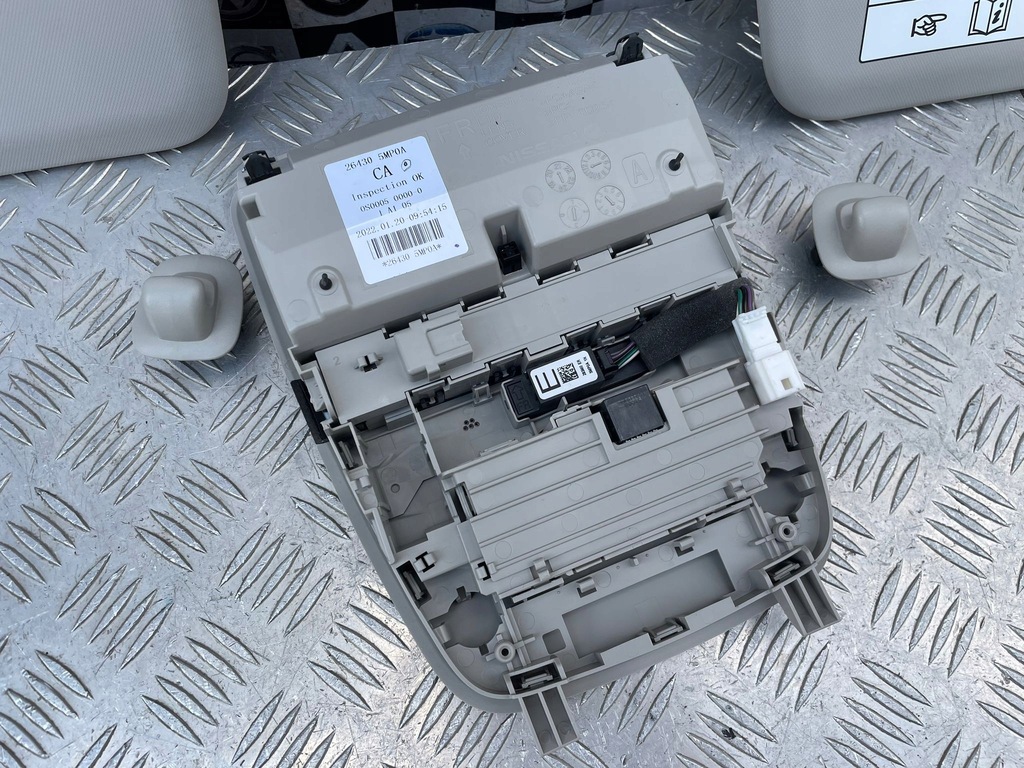 фото №6, Nissan ariya сонцезахисний козирок освітлення стельовий лампа козирок