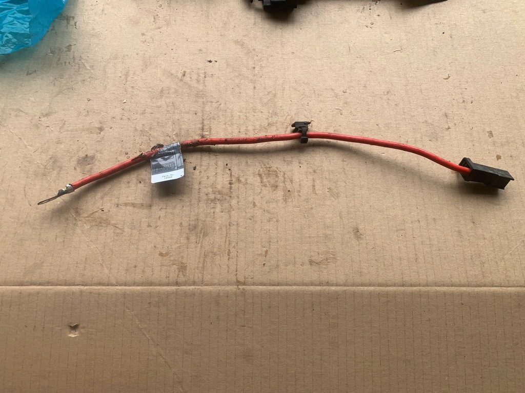 фото №1, Шланг плюсовой напряжения 6929715 bmw e87 оригинал