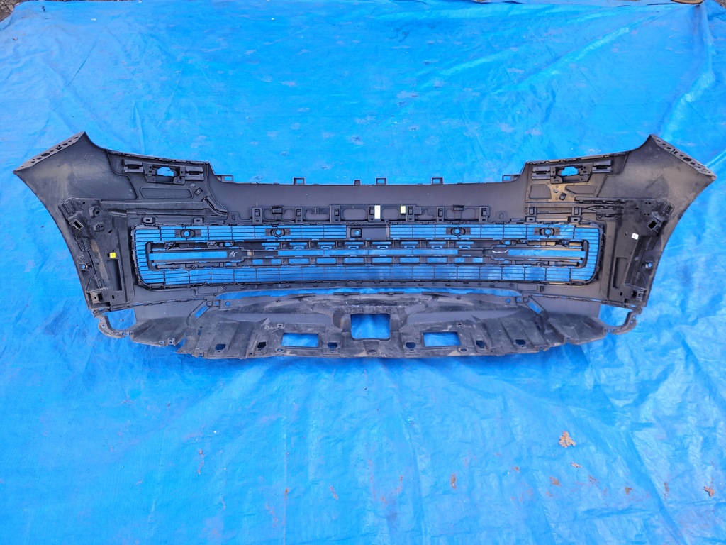 фото №8, Range rover v vogue l460 | бампер перед решётка решётка радиатора m8e2-17f003-a | 0268