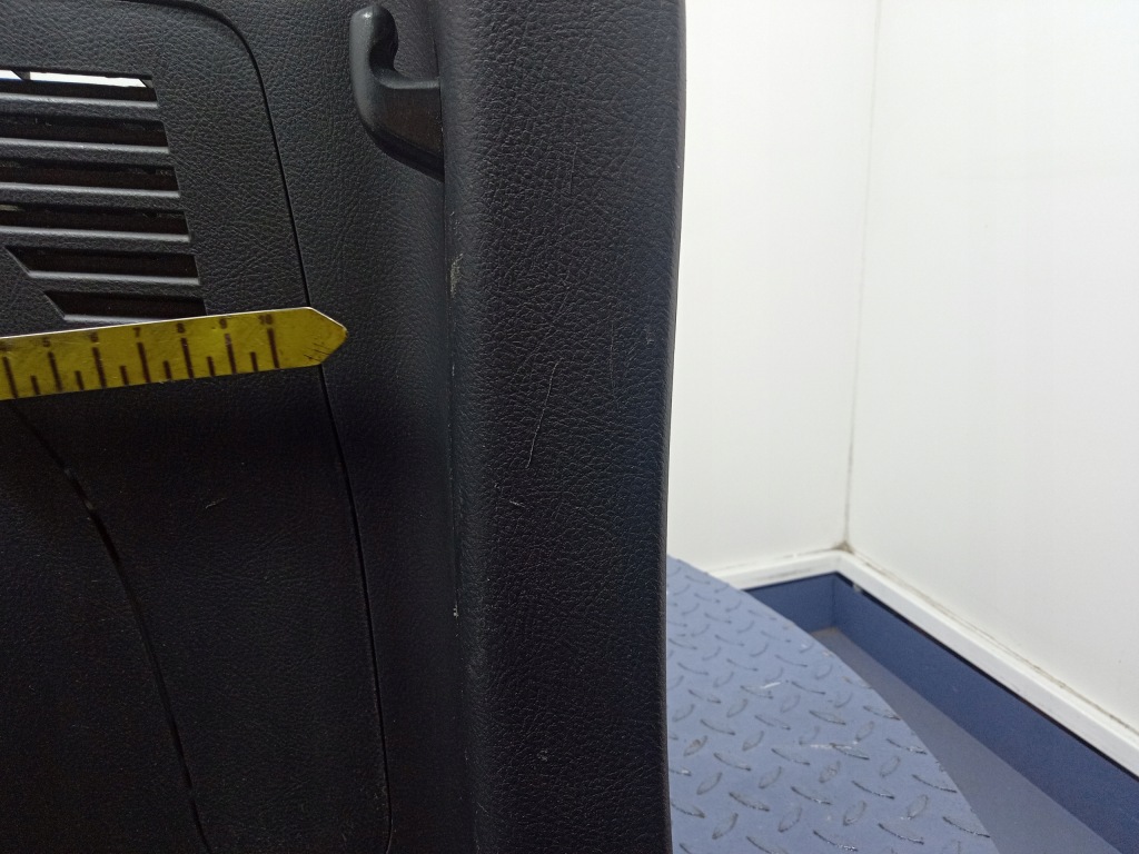 фото №5, Toyota rav4 iii xa30 05- оббивка багажника обшивка правий 64730-42070