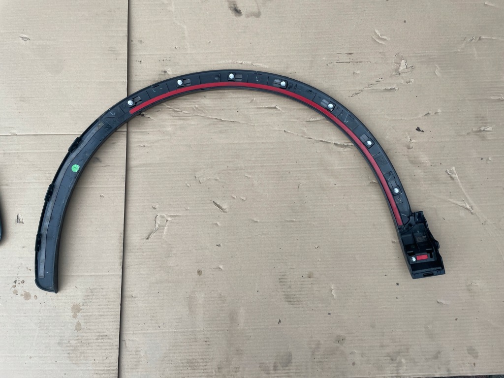 фото №8, Audi q3 8u0 молдинг крила права задня 8u0853818a