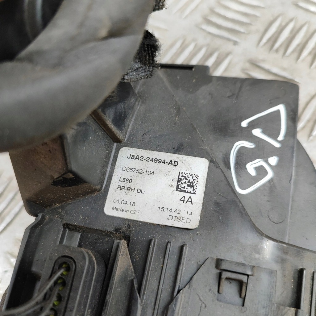 фото №9, Land rover range rover velar 2018 правая сторона замок дверь задних