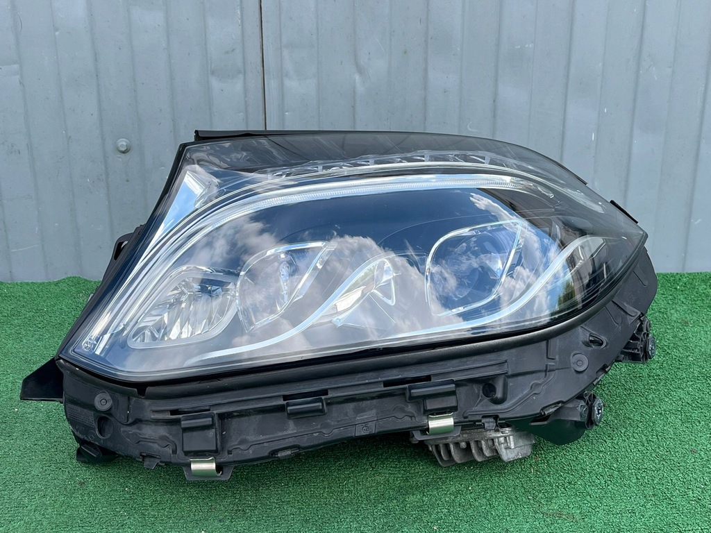 фото №1, Лампа передня ліва led mercedes gls x166 a1669062903 комплектна