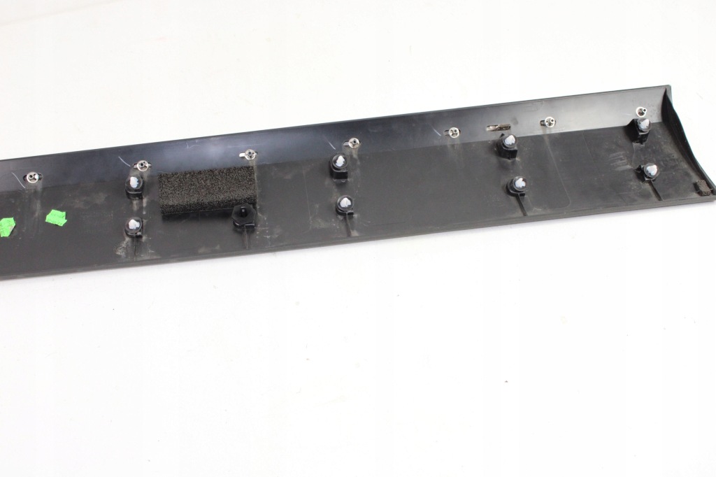 Купить Opel crossland молдинг с хром на дверь перед правый  б/у gm 13482097