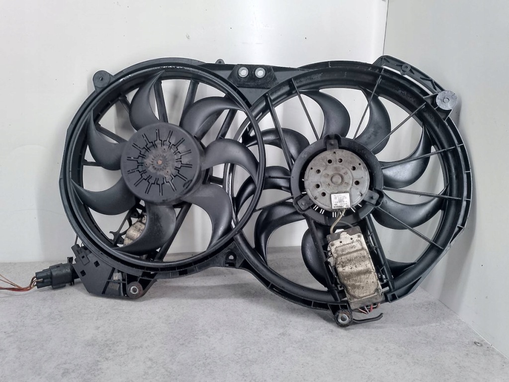 Вентилятор радиатора audi a6 c6 4f0959455d 0130303312 1137328159 bosch 2.7 Недорого