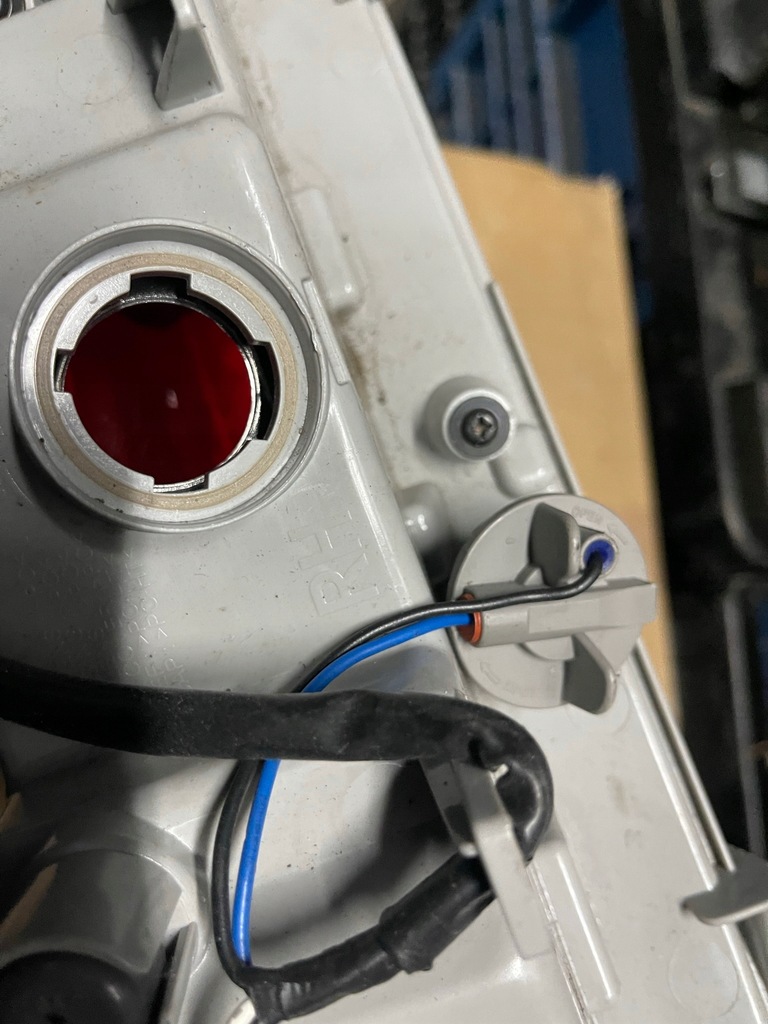 фото №9, Kia pro ceed ii 12- лампа противотуманная правая задняя 92406-a27 92406a27