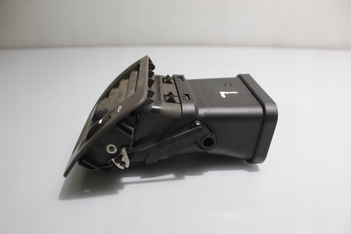 фото №4, Решётка обдув левая volvo v50