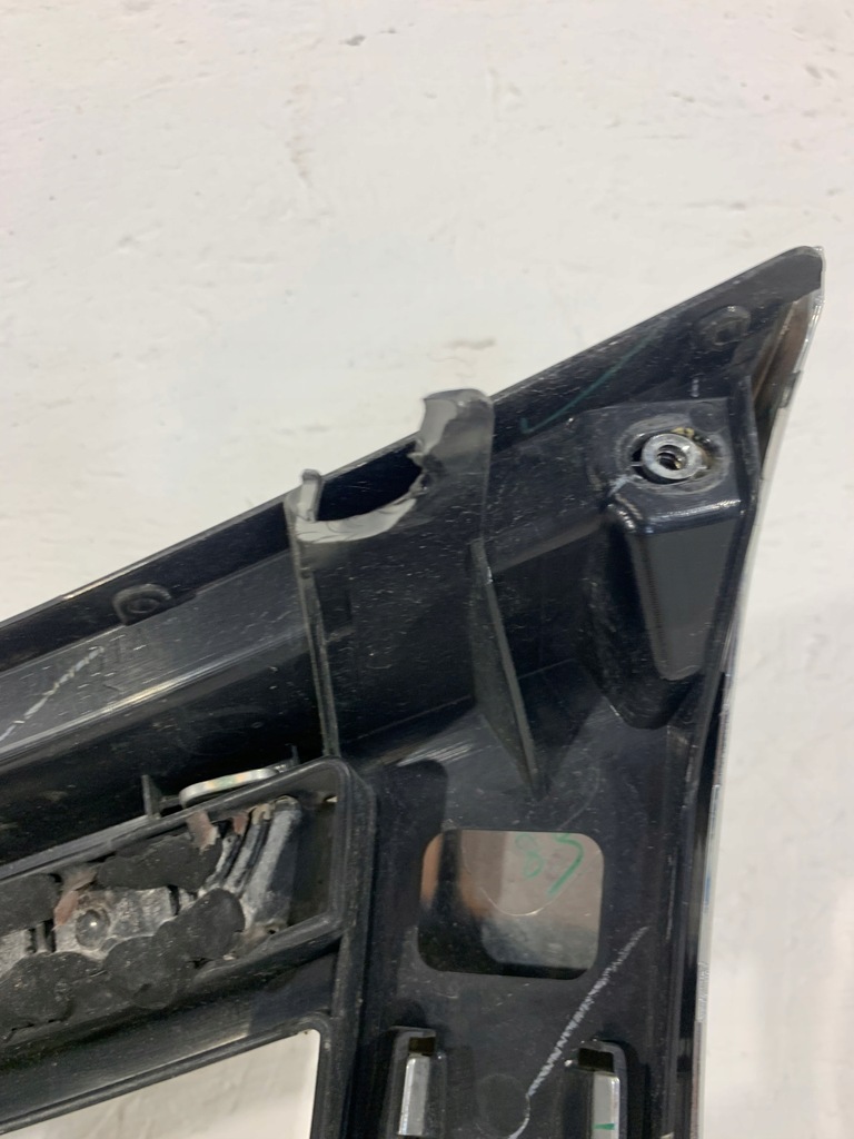 фото №10, Toyota hilux n70 12- решётка радиатора решётка радиатора радиатора