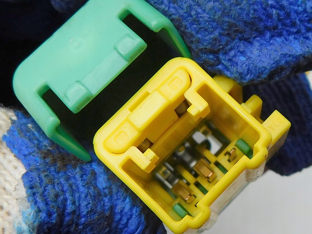 Porsche cayenne 1 ремінь безпеки лівий перед Недорого