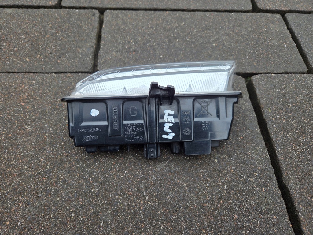 Renault clio iv дорестайлинг  фонарь  led drl левое 266059493r 12-2016 Доставка
