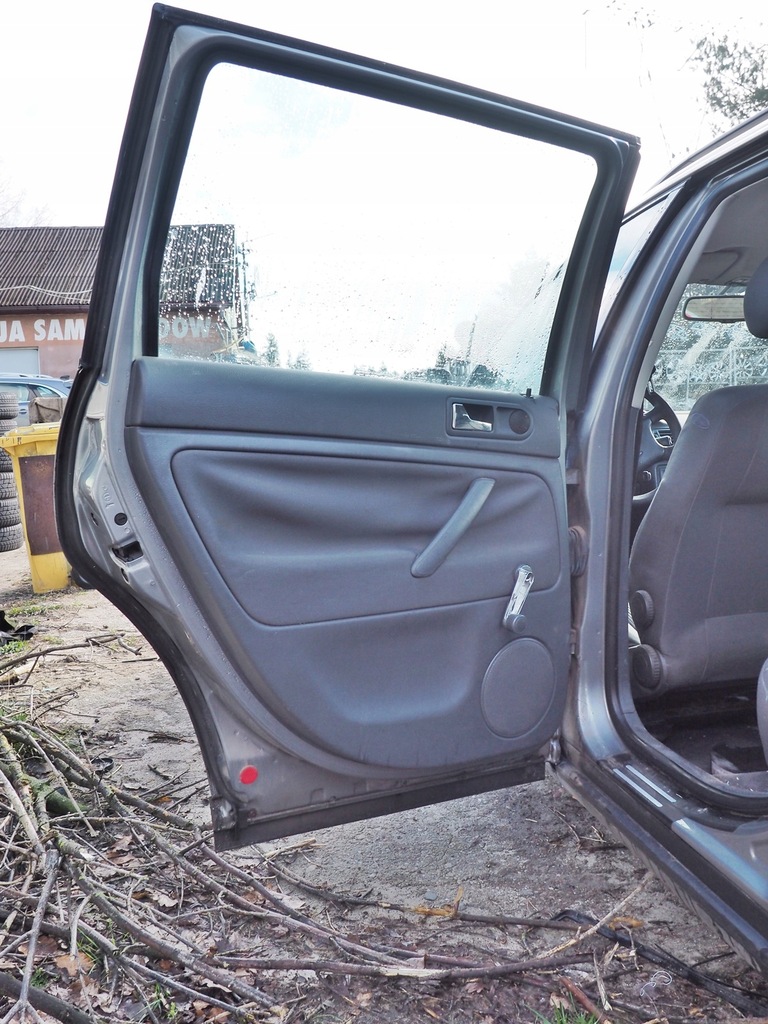 фото №7, Passat b5 kombi lift fl обшивка оббивка оббивка правий lub лівий задня задня