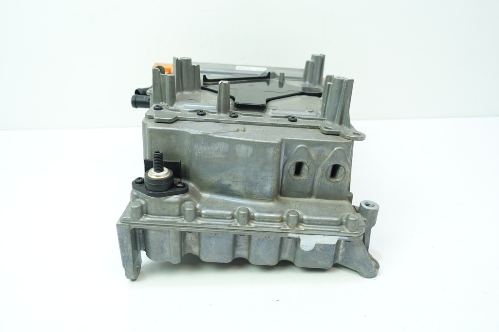 фото №4, Конвертер модуль напряжения porsche taycan 9j