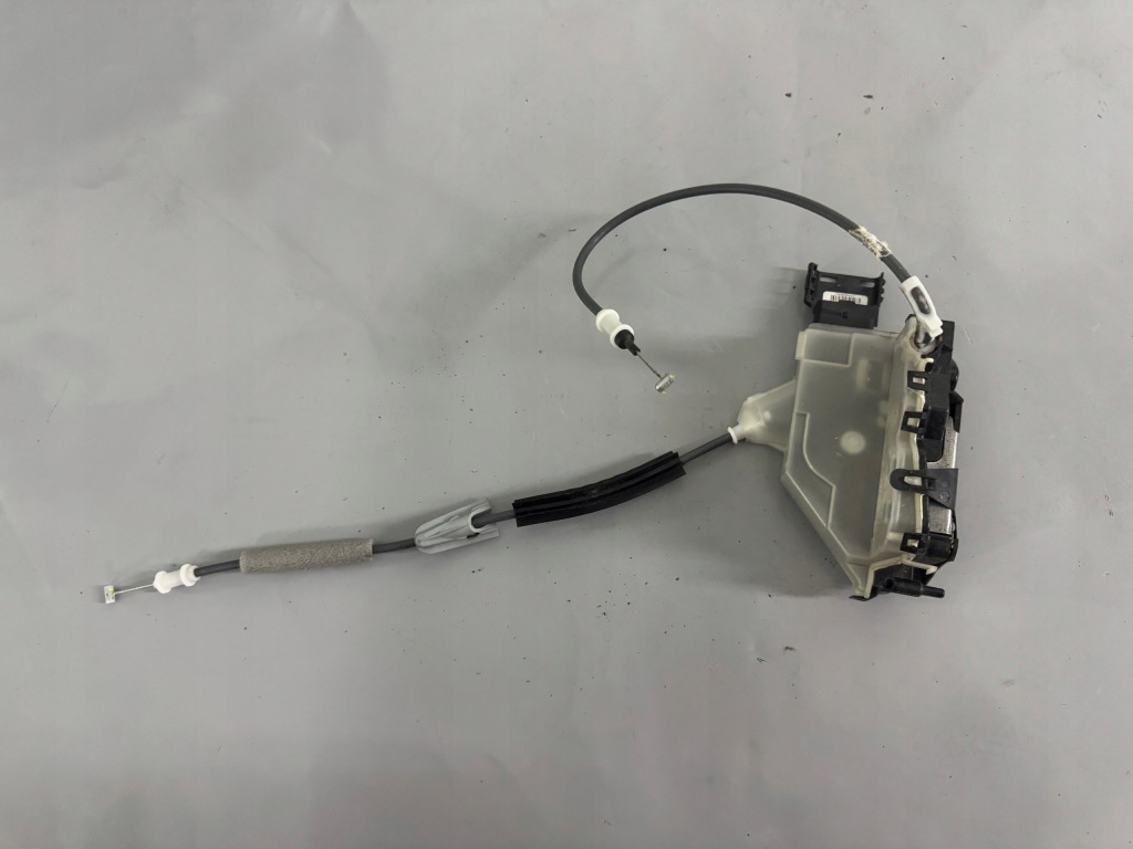 Купити Peugeot 2008 ii замок двері правий перед psa 305588