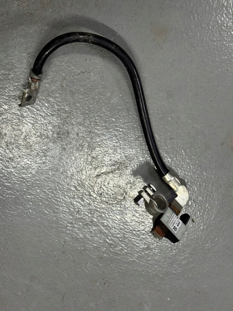 Купить Bmw f20 f21 f30 f34 клемма минусовая минус ibs 9306405