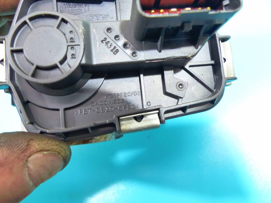 фото №5, Дроссельная заслонка renault twingo clio ii 1.2 16v