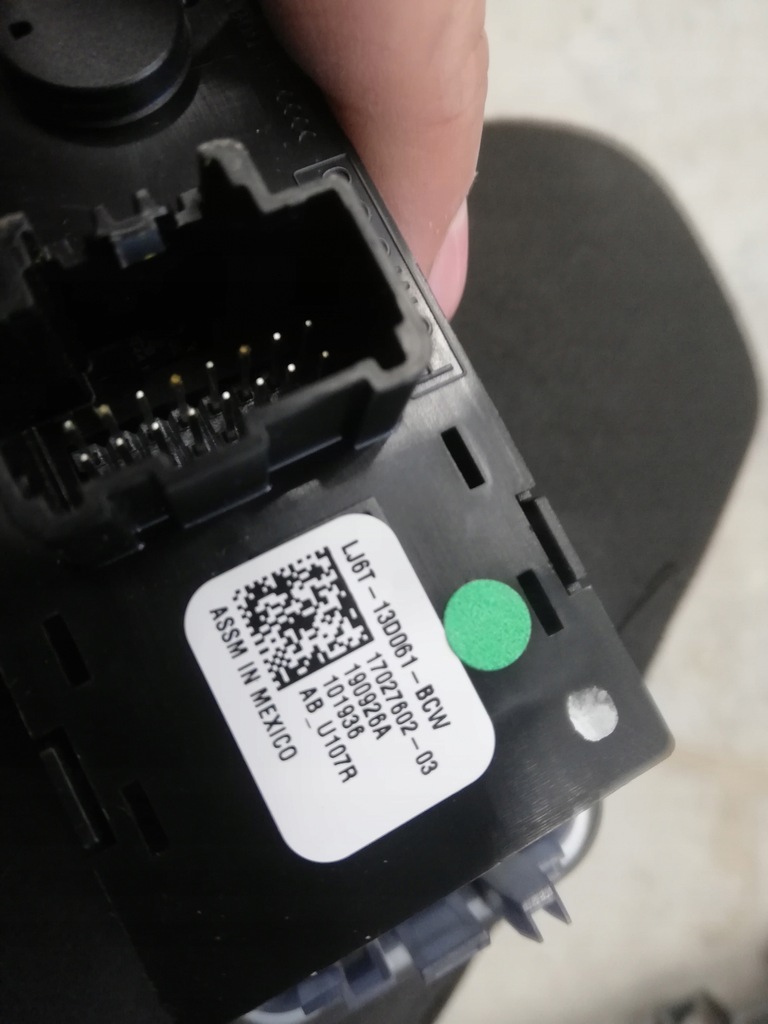 фото №4, Ford escape mk4 переключатель света