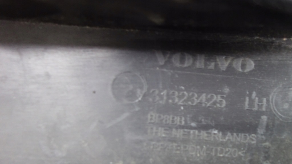 фото №6, Volvo s60 v60 напрямна кронштейн 31323425