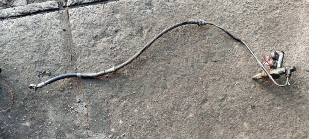 фото №1, Шланг+ помпа сцепления outlander i 2.0 16v 03-06