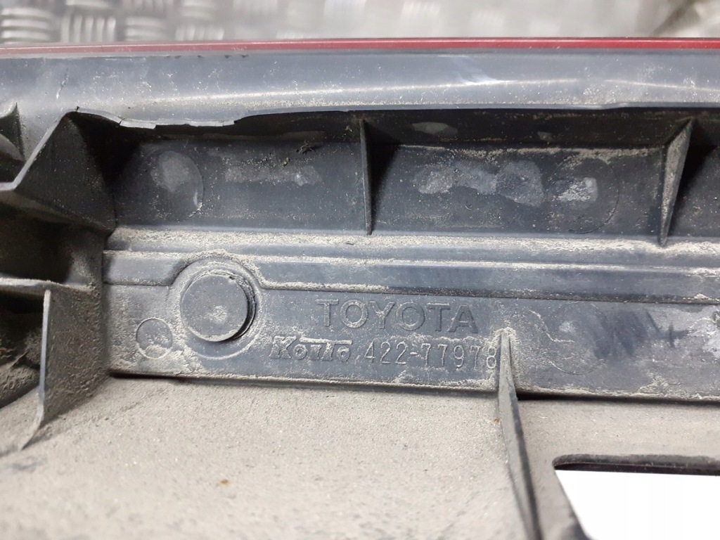 фото №2, Свет стоп-сигнал toyota previa ii