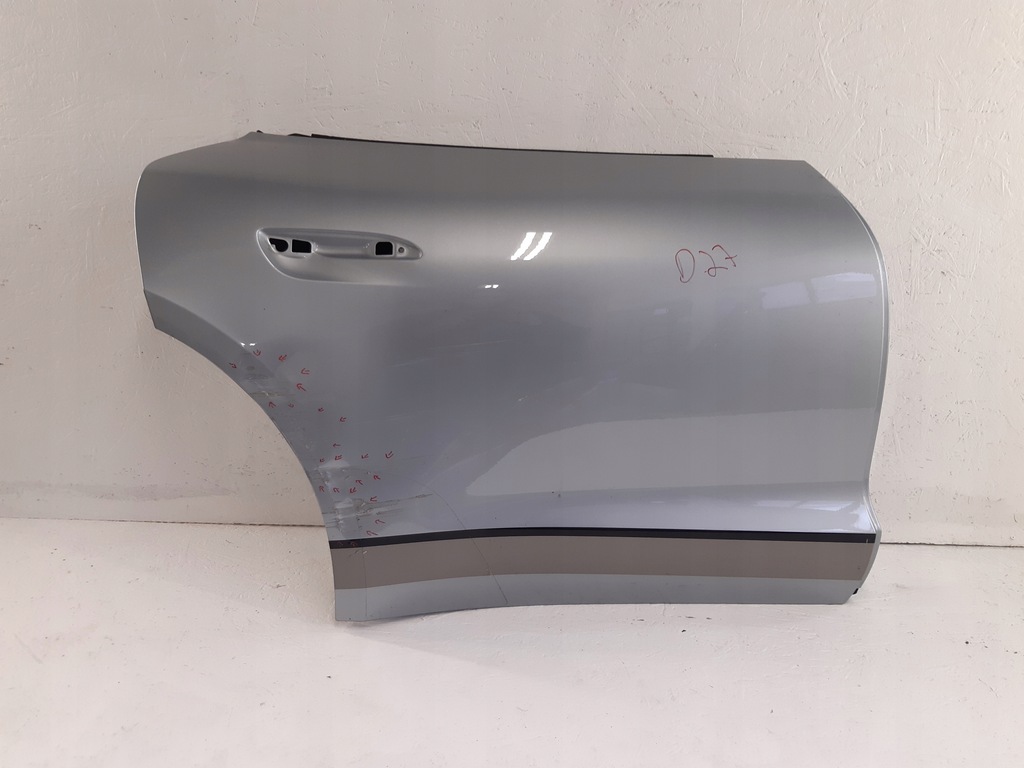 фото №1, Porsche taycan 9j1 дверь правое задняя