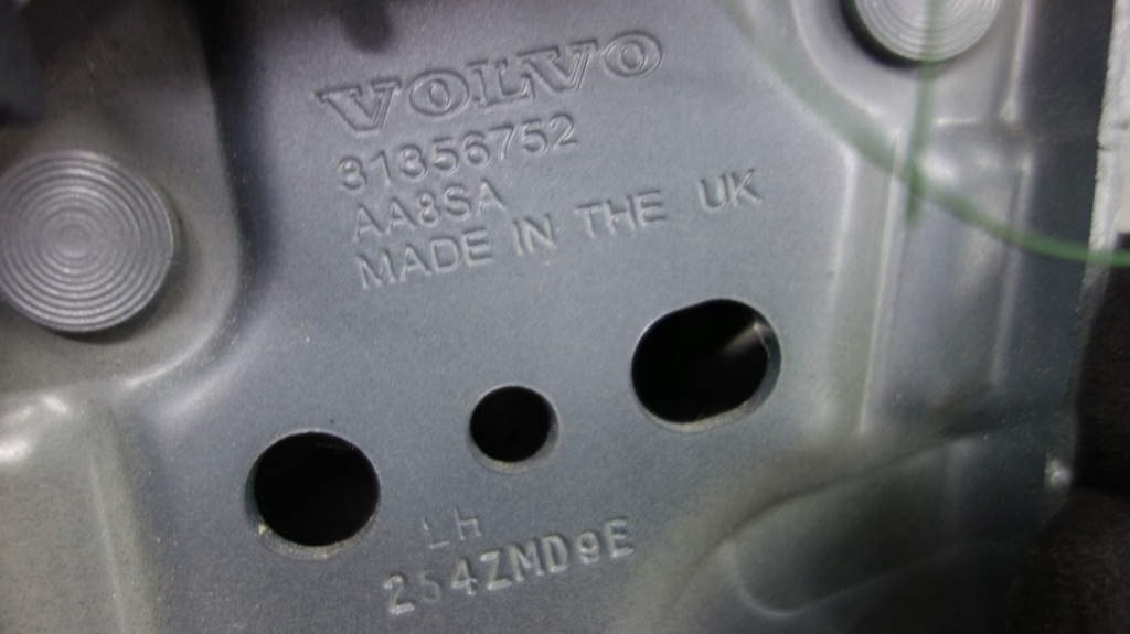 фото №4, Volvo xc40 петля петлі капот kompet