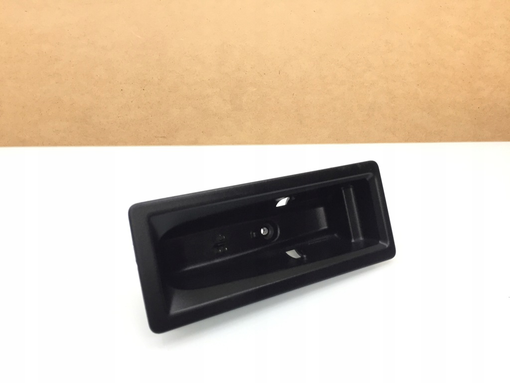 фото №1, Citroen ds4 зарядний пристрій ліхтарики багажника 9685614080