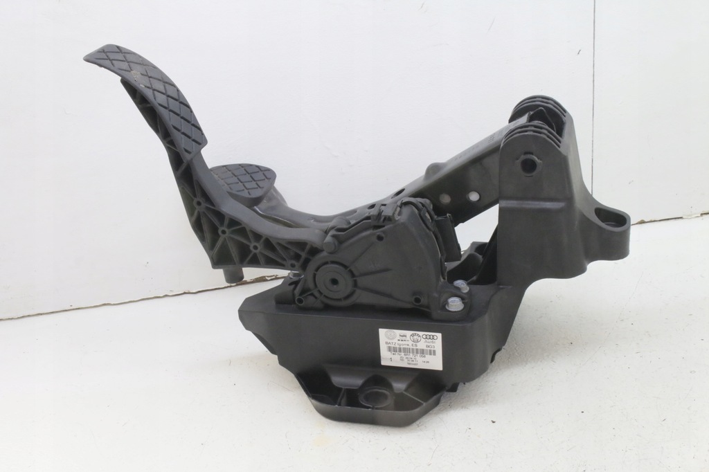 фото №5, Педали газа тормоза audi a1 1.4