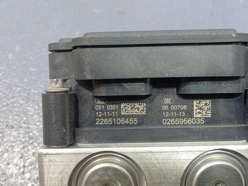 Mercedes citan w415 kangoo ii 1.5 cdi 75 km насос abs 476605023r Зі Шроту