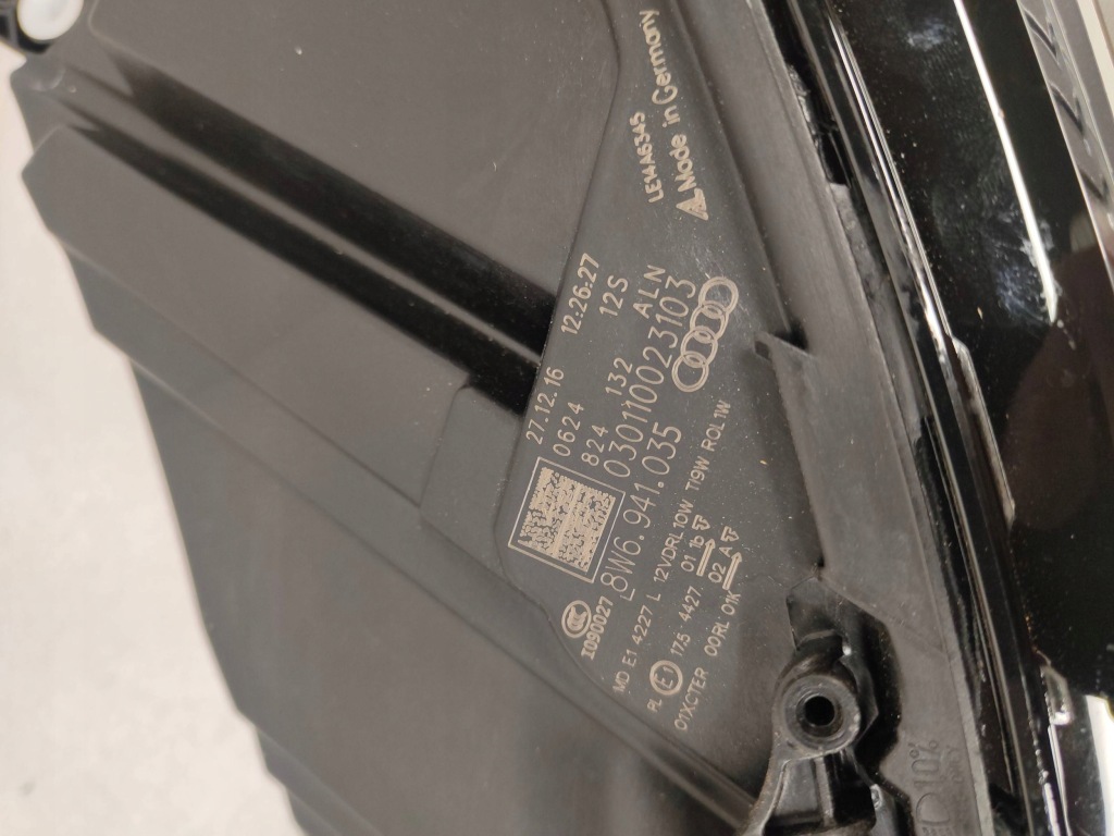 Audi a5 8w6 sm matrix led комплект лампа 8w6941035, 8w6941036 Оригинал