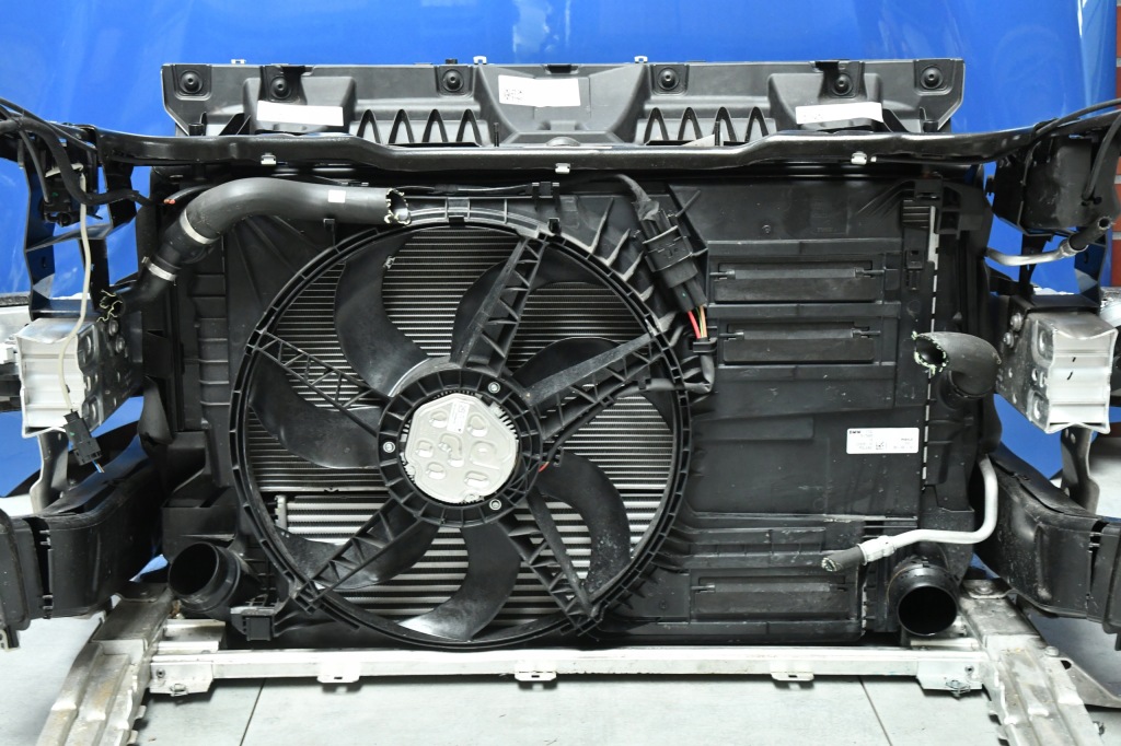 Капот бампер лампы led усилитель pas bmw x1 f48 b45 estoril blau в Украине