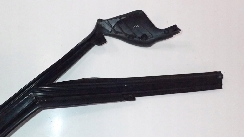 Прокладка скло двері правий 4g9839432 audi a6 c7 Ціна