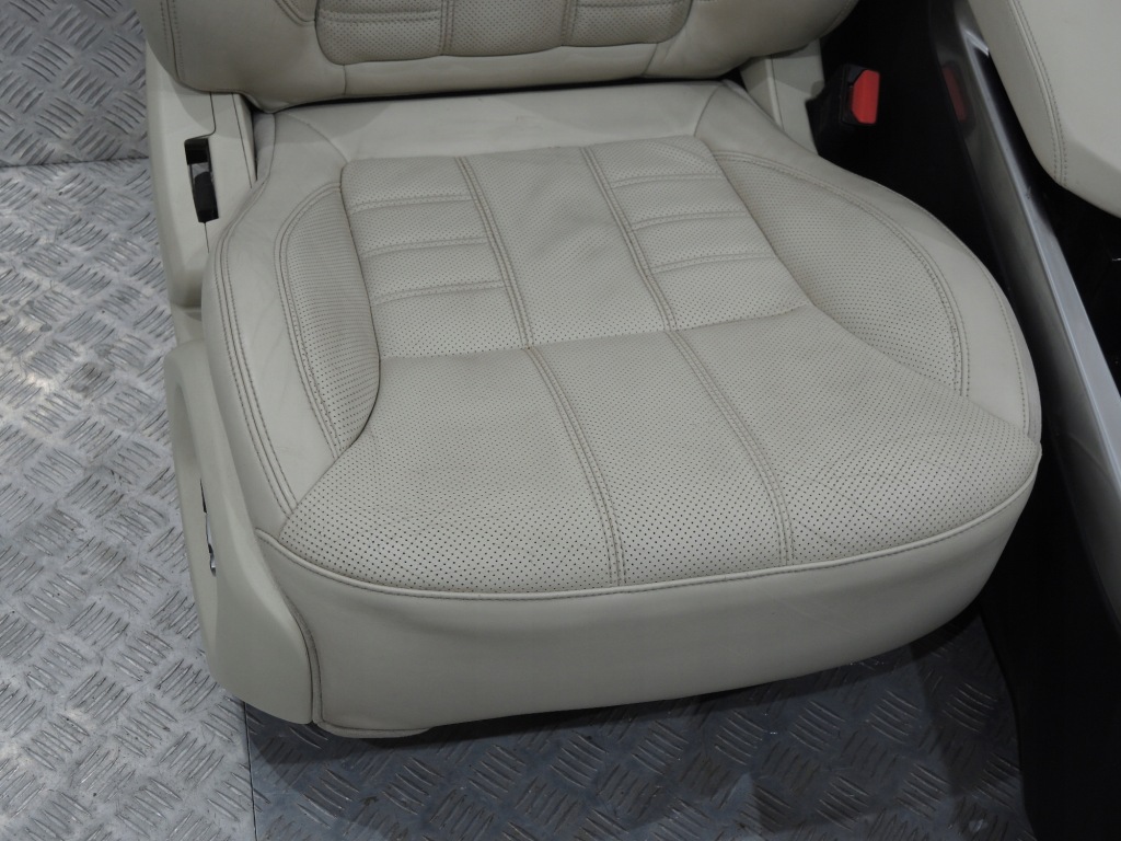 фото №3, Сидіння заднє сидіння з підігрівом вентильовані обшивки шкіра range rover sport l494