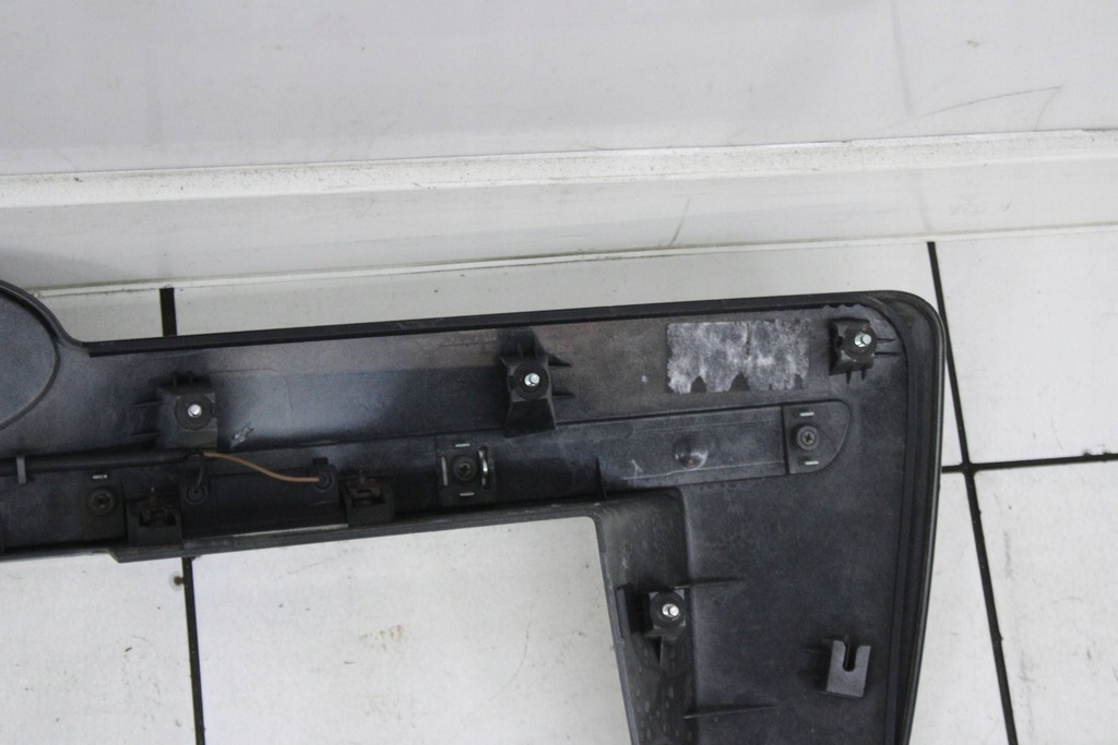 фото №8, Hyundai tucson i 04r- накладка молдинг крышки багажника задняя задняя bw