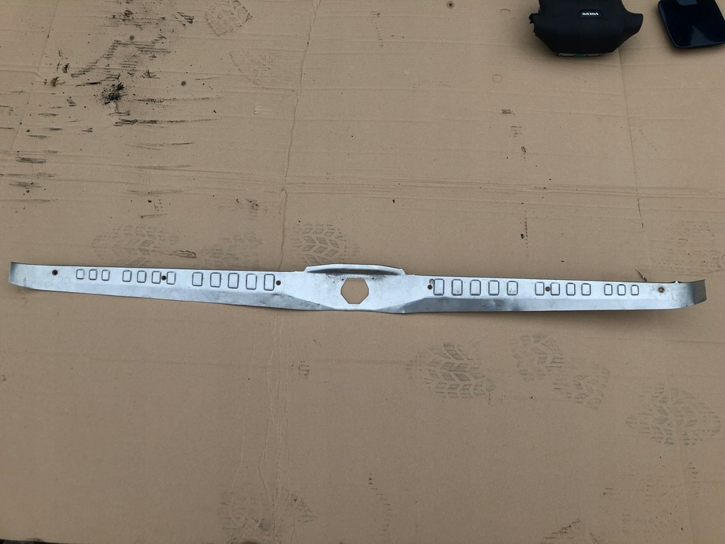 фото №1, Молдинг багажника поперечина заднего хром volvo 960 v90