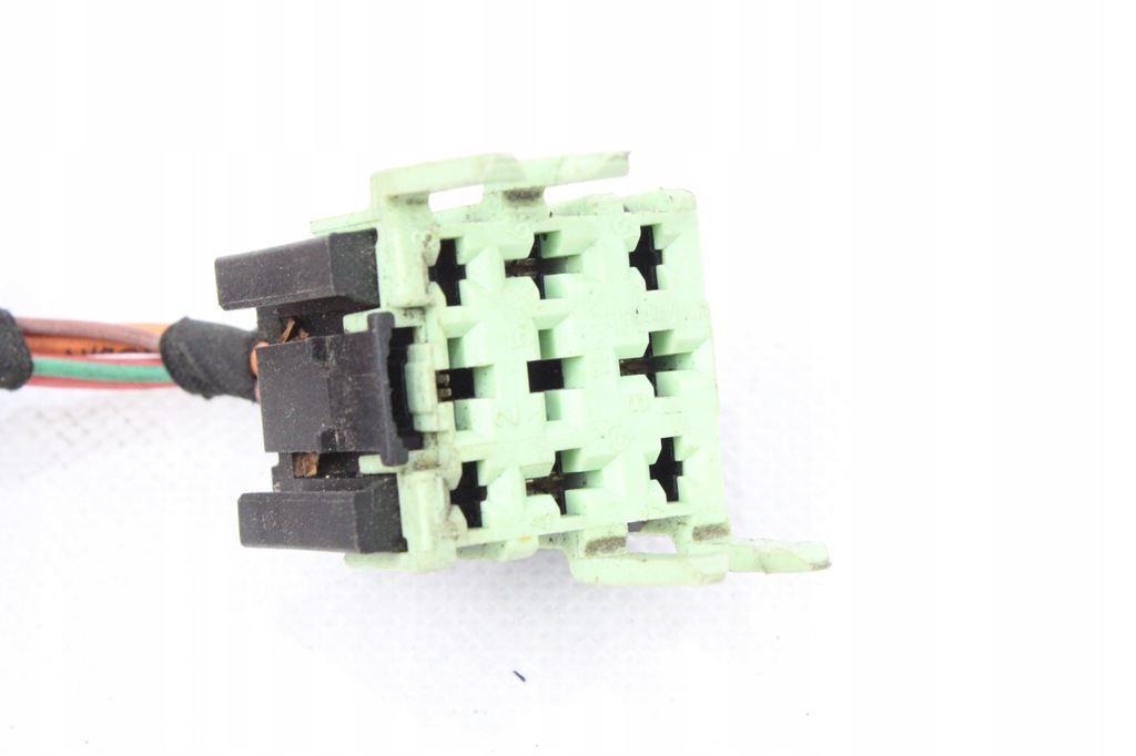 фото №1, Штекер колодка основа монтаж реле bmw