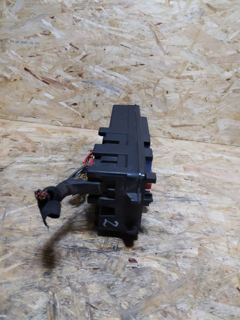 Коробка предохранителей 13187505 opel vectra c gts signum 2.2 Киев