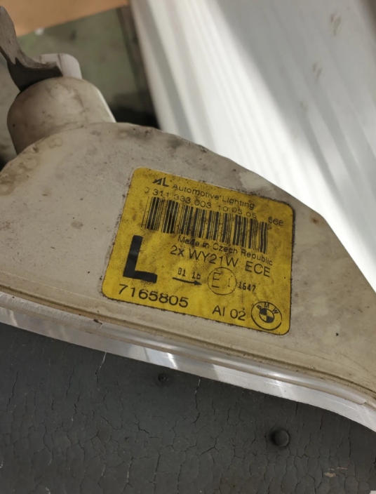 Крыло  левое  правый  перед bmw 6 e63 e64 поворотники Киев