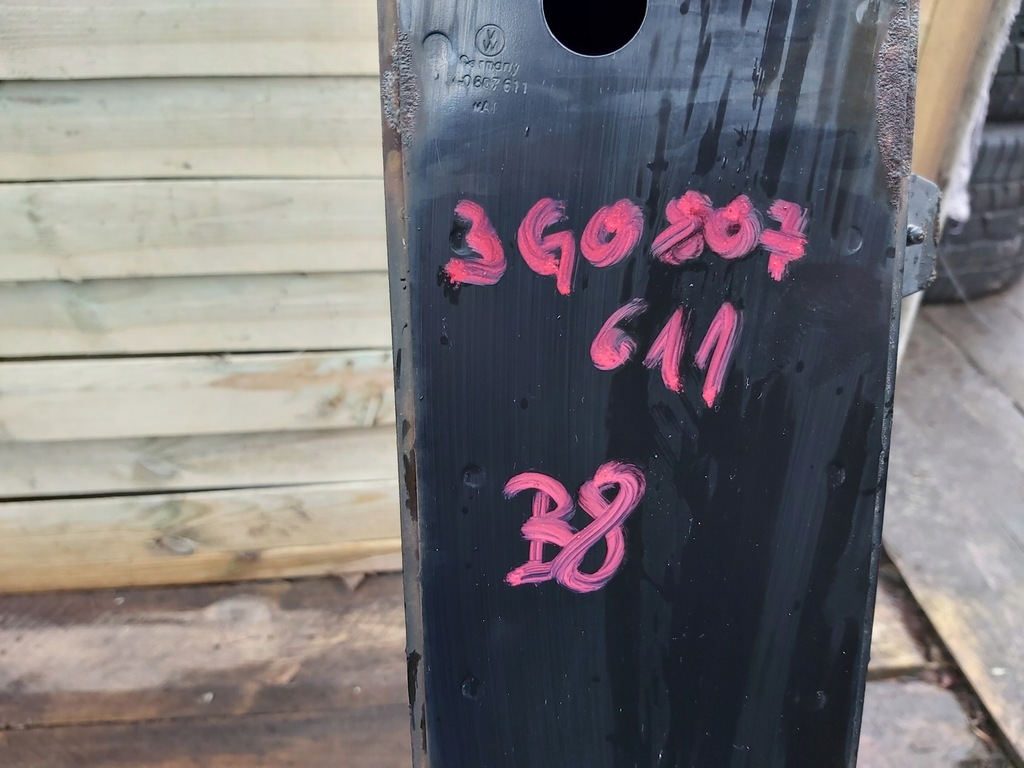 фото №9, Volkswagen оригинальный номер 3g0807611 усилитель балка бампера