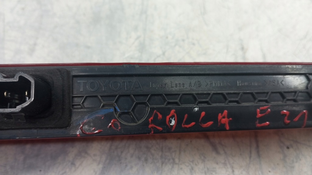 фото №8, Свет стоп-сигнал стоп toyota corolla e21 хэтчбек