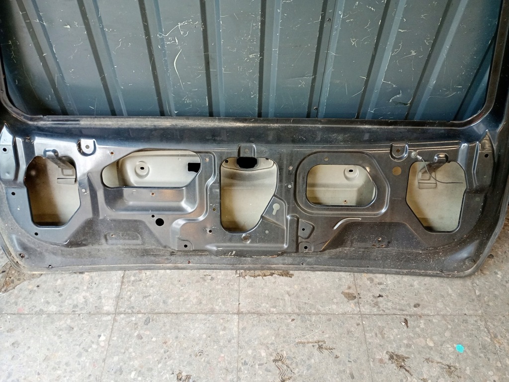 фото №16, Крышка багажника задняя suzuki ignis ii czarna