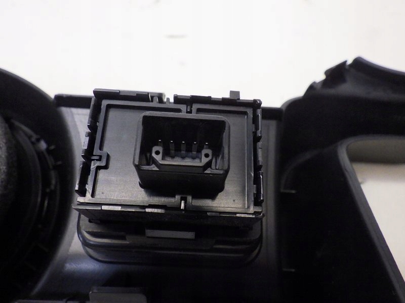 фото №6, Рамка захист спідометра решітка обдув ignis iii