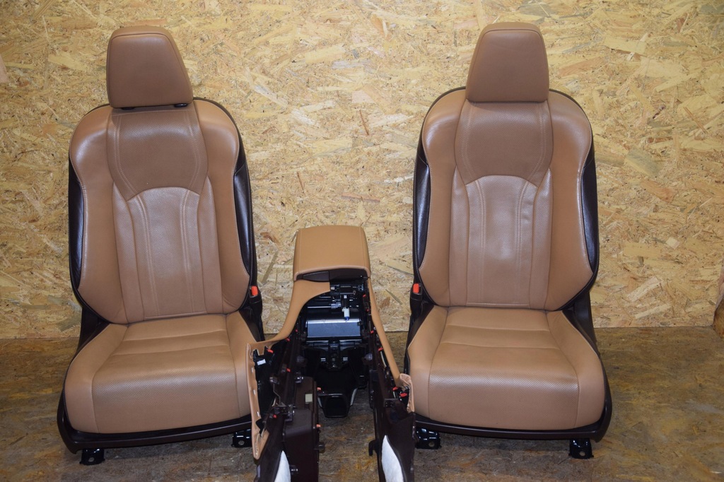 фото №1, Салон сидіння сидіння заднє сидіння підлокітник оббивка lexus rx iv 7os ідеальний стан