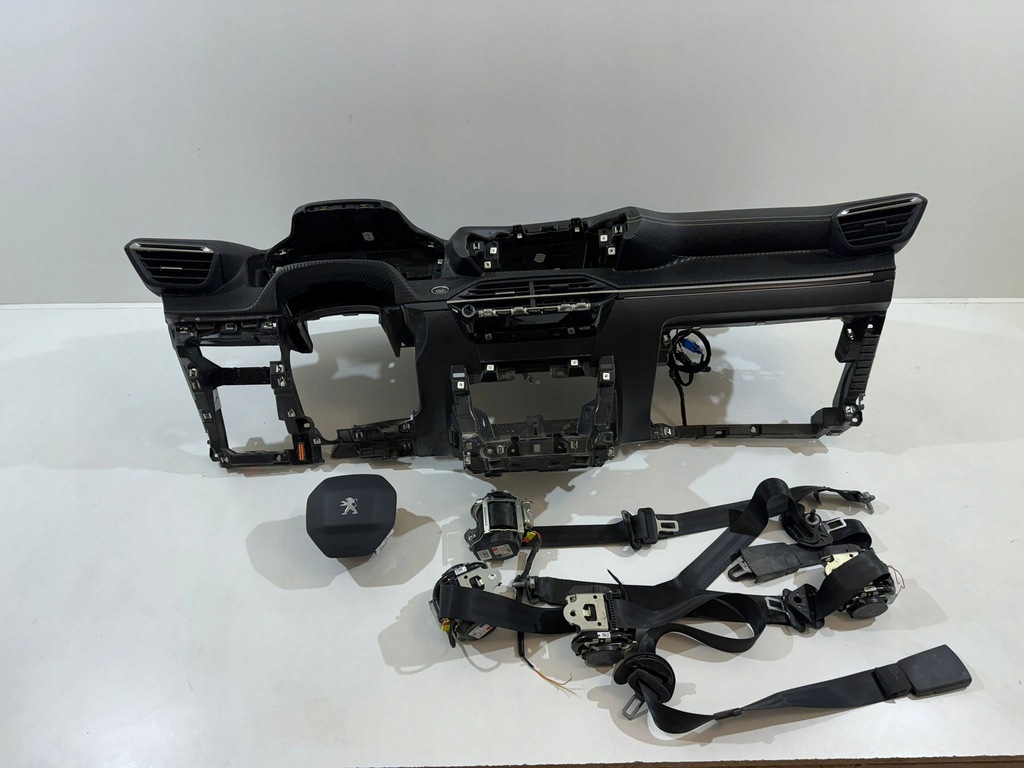 фото №1, Приборная панель консоль peugeot 2008 ii gt-line подушка безопасности