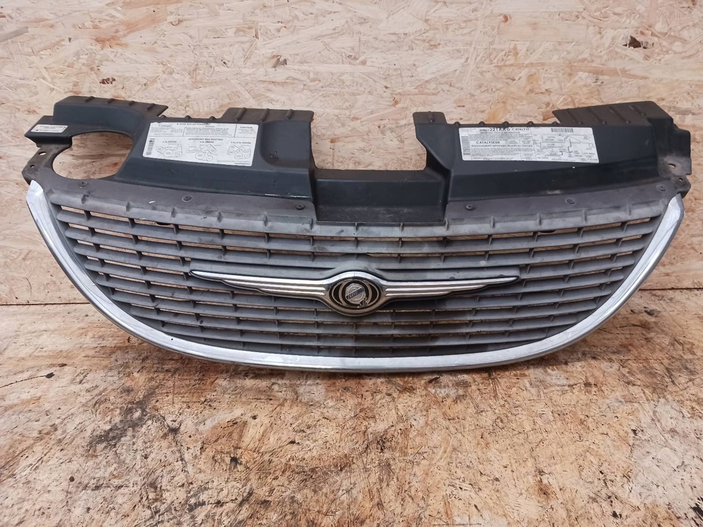 фото №1, Решітка радіатора решітка радіатора chrysler voyager iv 01-04