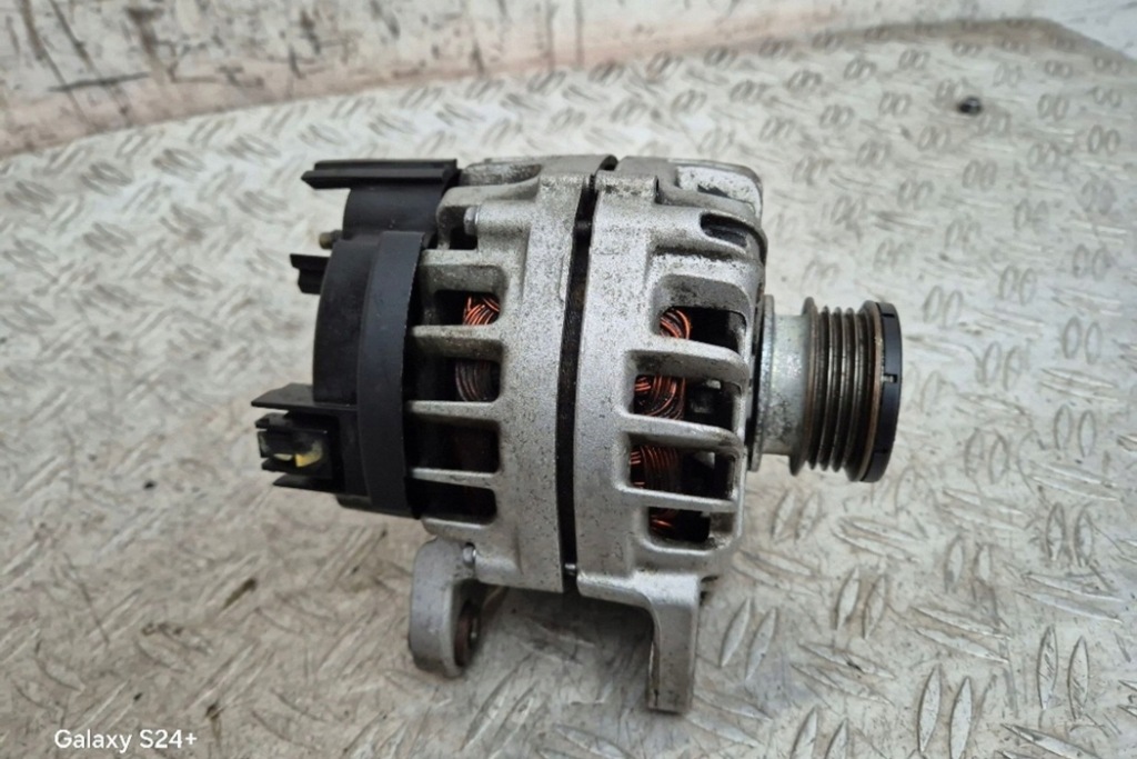 фото №1, Генератор dacia sandero ii 231007582r 0.9l бензиновий 2018