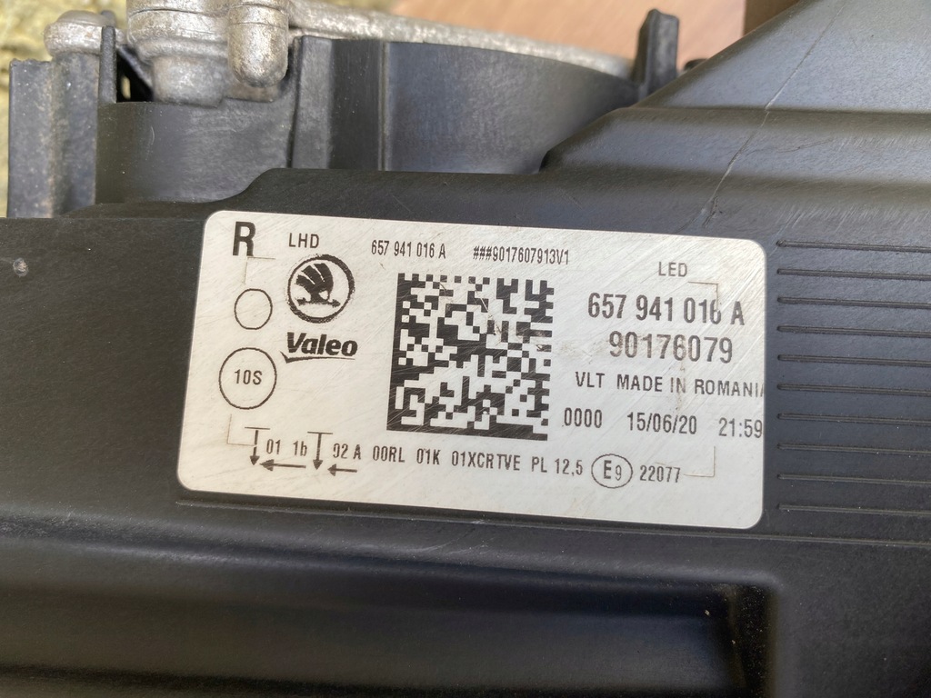 фото №6, Skoda scala лампа правая передняя перед full led