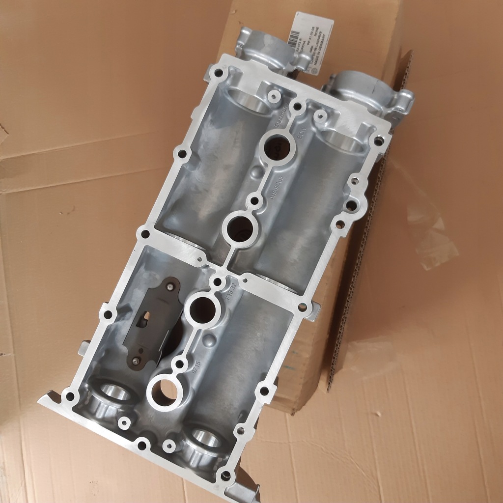 фото №2, Кришка клапанів cordoba ibiza octavia polo bora golf 1,4 16v 036103473r