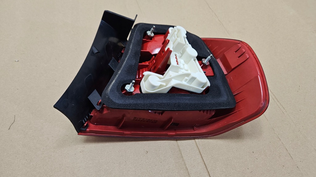 фото №8, Лампа ліва задня задня bmw 3 e90 sedan 6937457